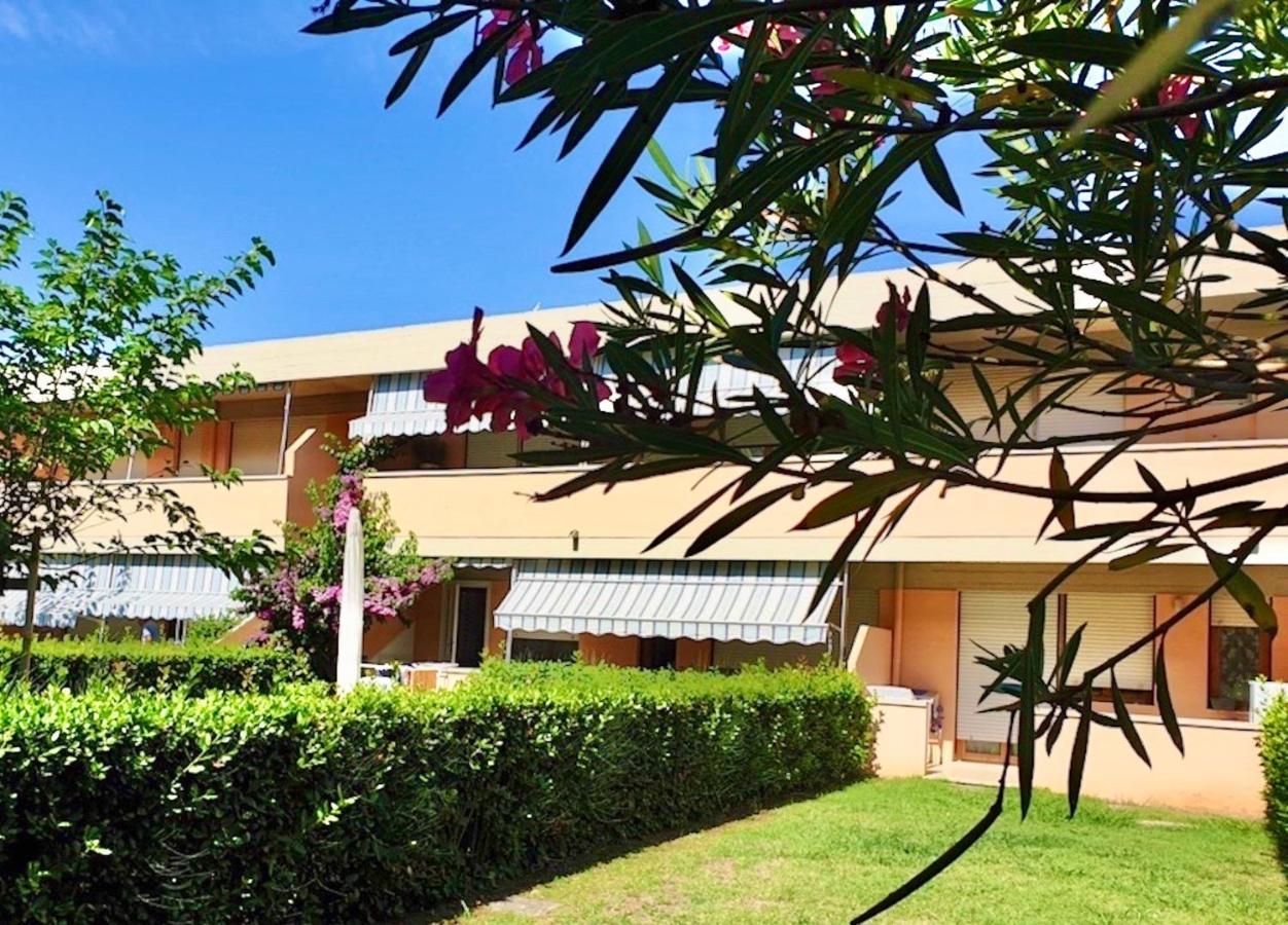 Isstravel, Holiday Homes In Marina Di Bibbona From 400 To 900 Meters From The Sea, Apartments 6 Beds With Private Outdoor Area Esterno foto