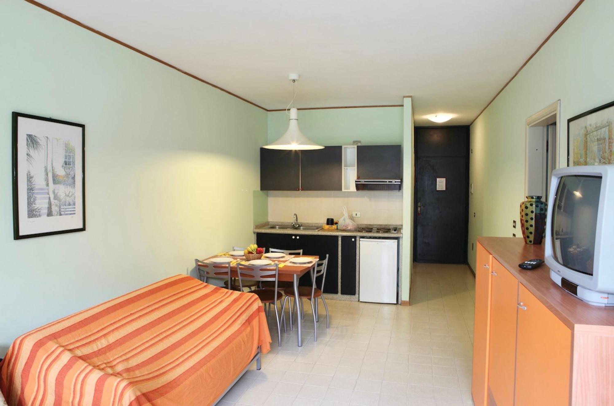 Isstravel, Holiday Homes In Marina Di Bibbona From 400 To 900 Meters From The Sea, Apartments 6 Beds With Private Outdoor Area Esterno foto